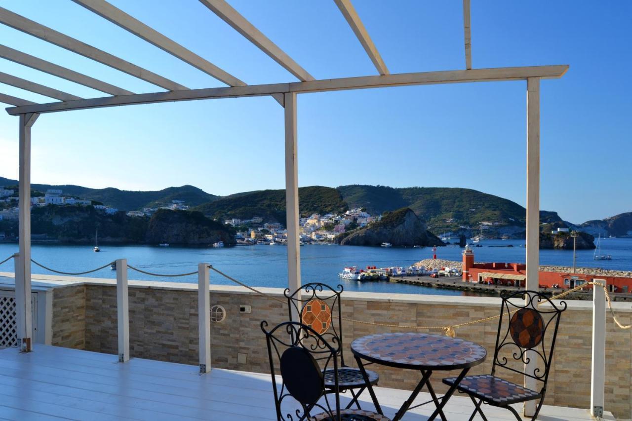 Maridea - La Darsena Apartment Ponza Exterior photo