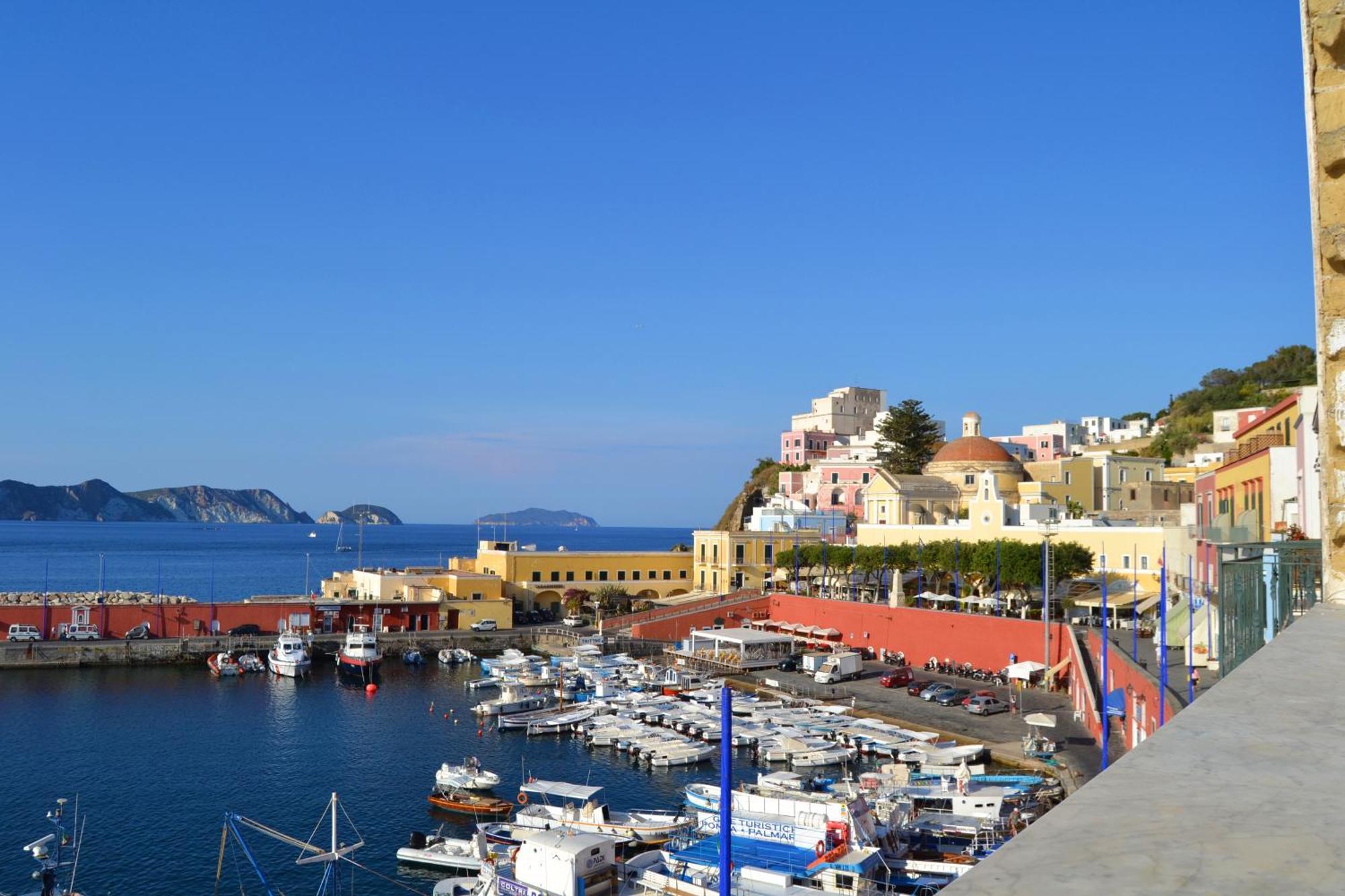 Maridea - La Darsena Apartment Ponza Exterior photo